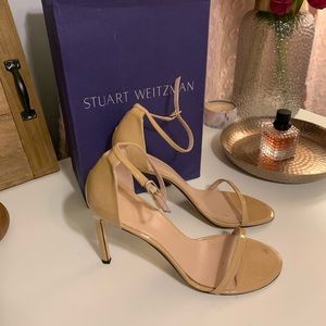 Stuart Weitzman. Nudist Song.